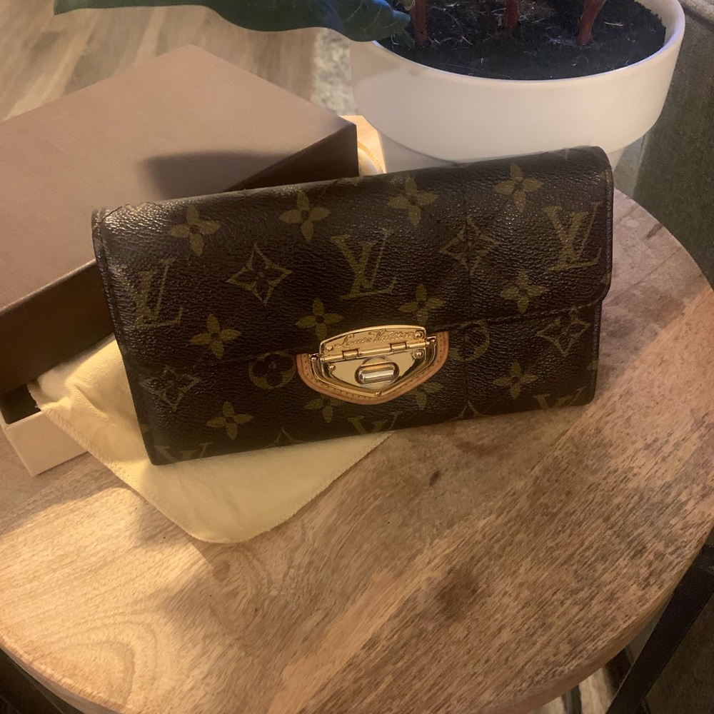 Large leather wallet